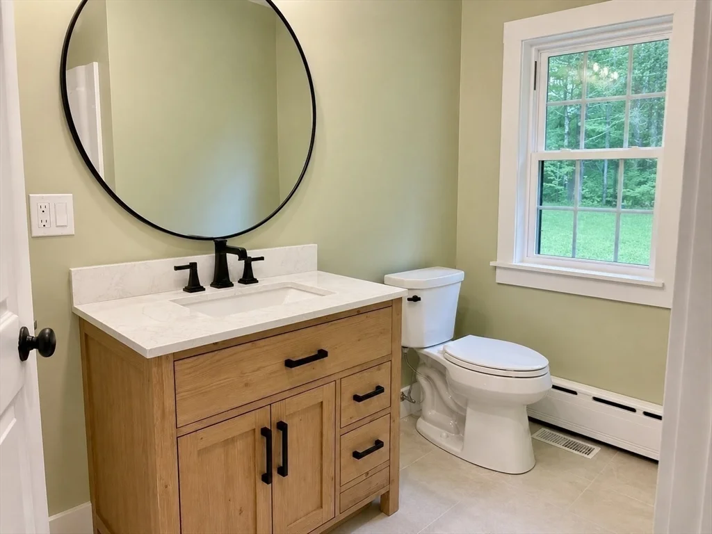 2 bed, 1 bath apartment for rent at 334 Bedford St Unit 1, Lakeville — photo 13 of 27
