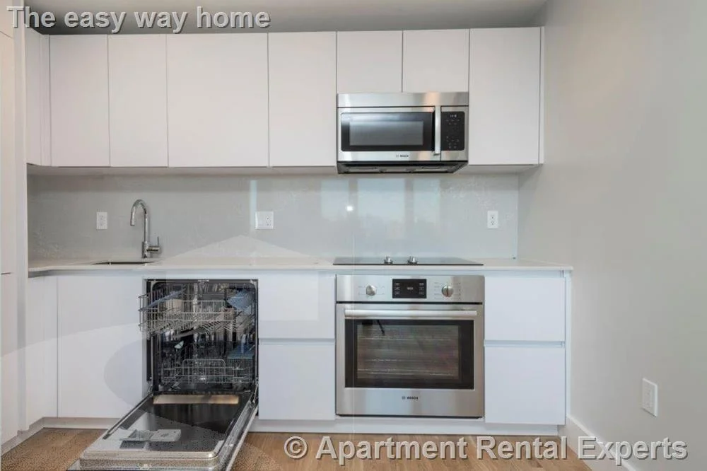 1 bed, 1 bath apartment for rent at 334 Harvard St Unit D7, Harvard Square — photo 4 of 8