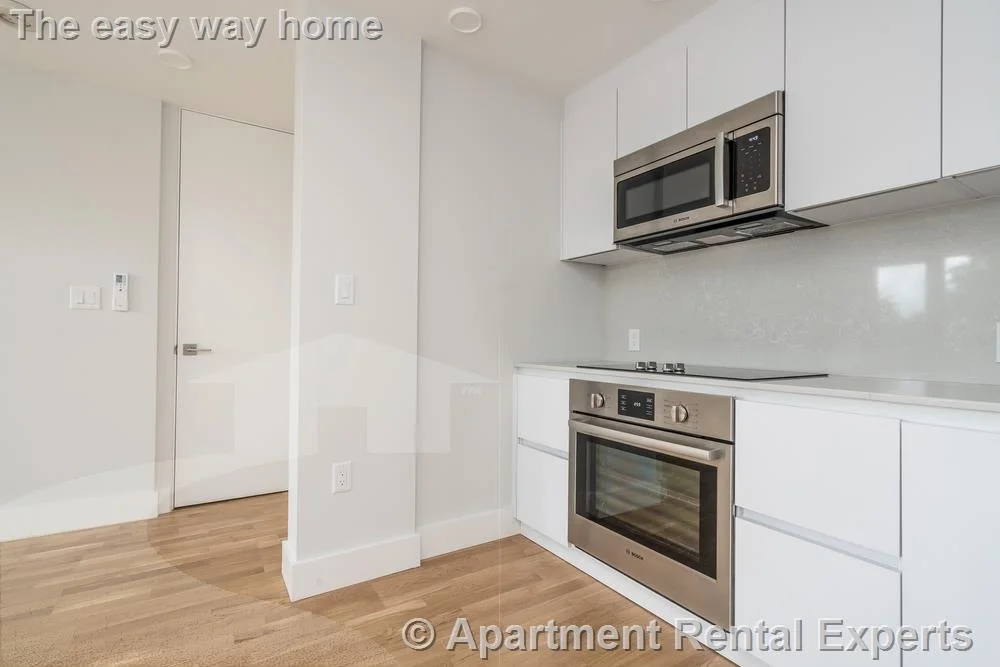 1 bed, 1 bath apartment for rent at 334 Harvard St Unit E3, Harvard Square — photo 8 of 9