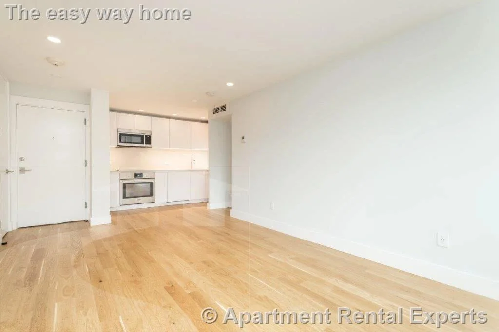 1 bed, 1 bath apartment for rent at 334 Harvard St Unit E4, Harvard Square — photo 1 of 8