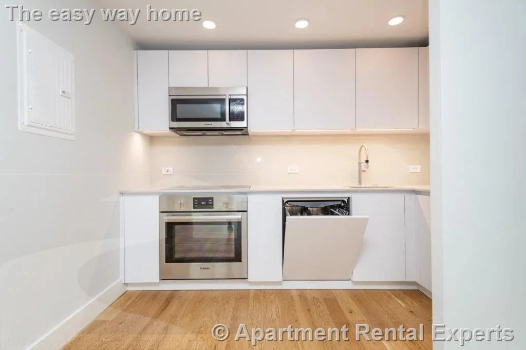 1 bed, 1 bath apartment for rent at 334 Harvard St Unit E4, Harvard Square — photo 3 of 8