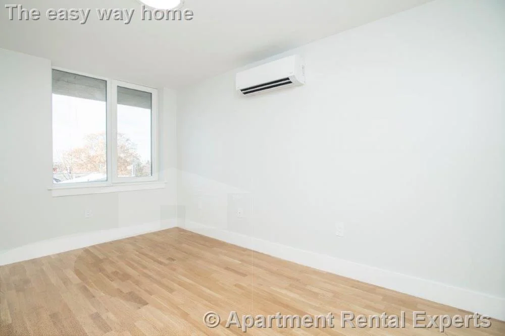 1 bed, 1 bath apartment for rent at 334 Harvard St Unit J2, Harvard Square — photo 2 of 8