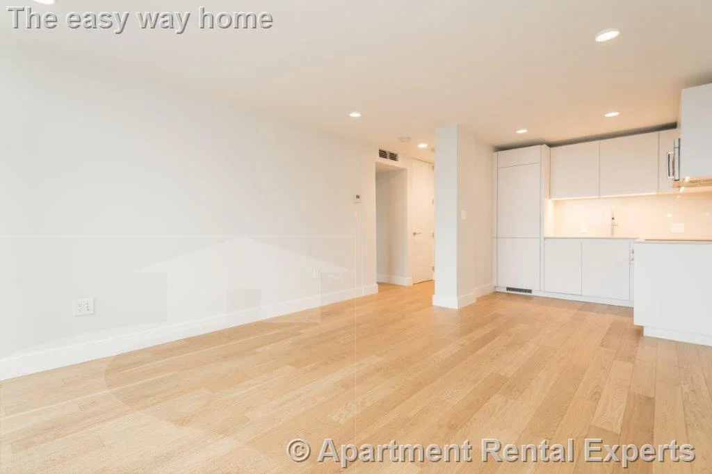1 bed, 1 bath apartment for rent at 334 Harvard St Unit J6, Harvard Square — photo 2 of 7
