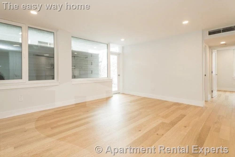 2 bed, 1 bath apartment for rent at 334 Harvard St Unit L2, Harvard Square — photo 7 of 10