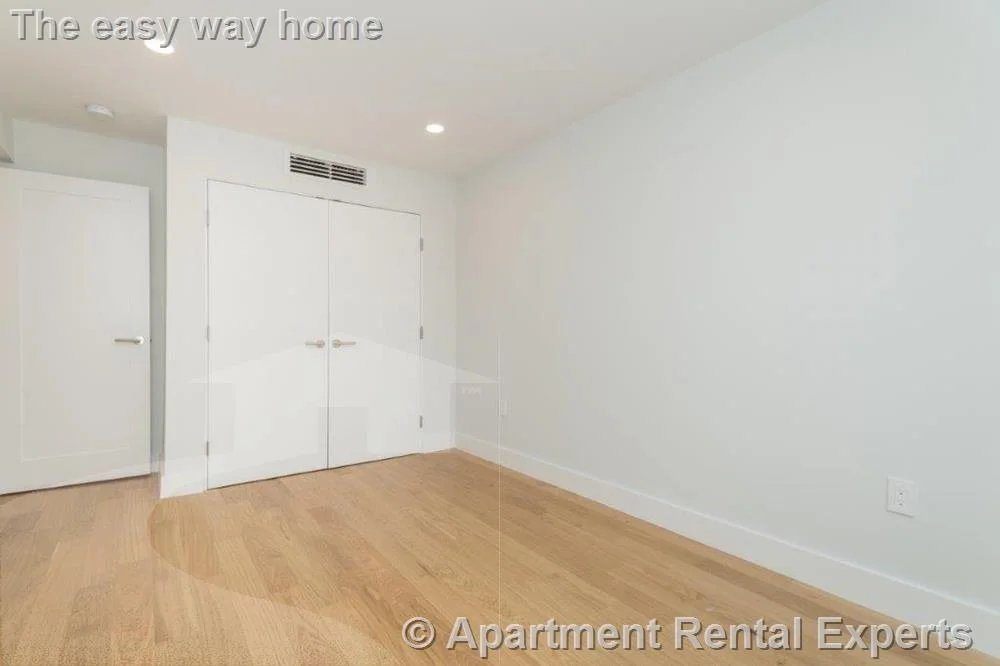 2 bed, 1 bath apartment for rent at 334 Harvard St Unit L2, Harvard Square — photo 4 of 10