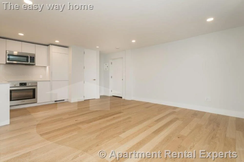 2 bed, 1 bath apartment for rent at 334 Harvard St Unit L2, Harvard Square — photo 8 of 10