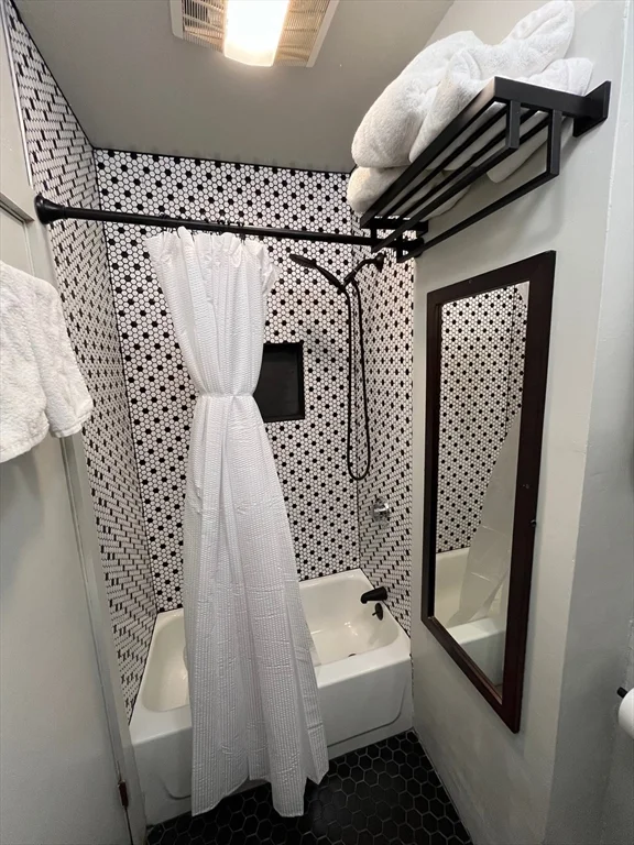 2 bed, 1 bath apartment for rent at 334 Hurley Unit 1, East Cambridge — photo 16 of 20
