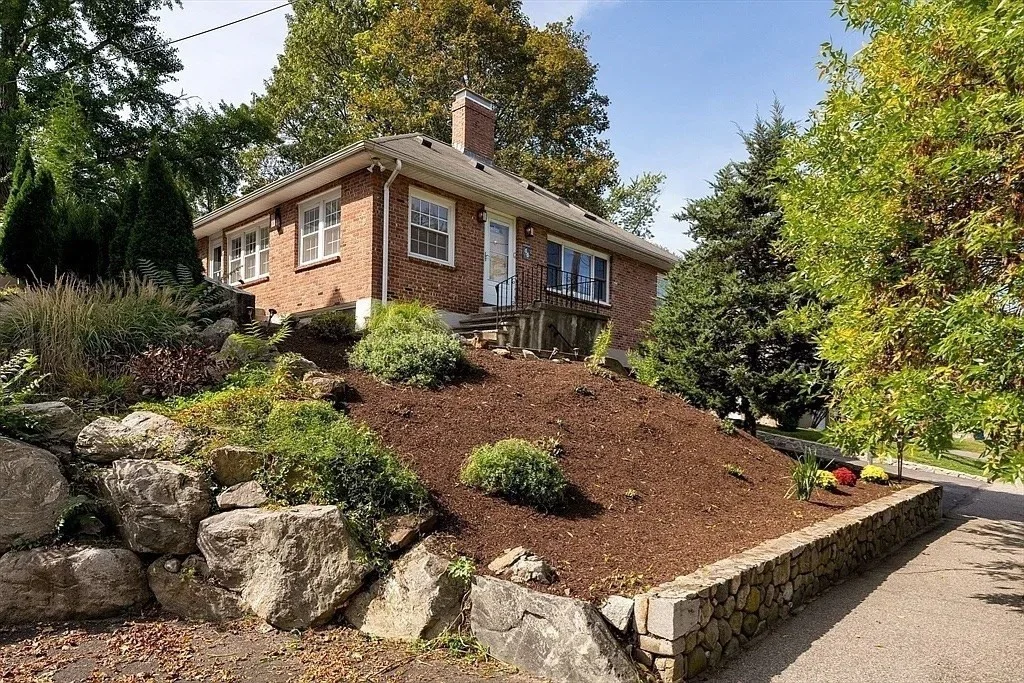3 bed, 3 bath apartment for rent at 334 Mystic St Rental Unit 334, Arlington — photo 31 of 36
