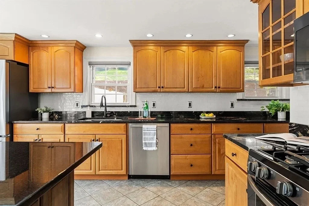 3 bed, 3 bath apartment for rent at 334 Mystic St Rental Unit 334, Arlington — photo 7 of 36