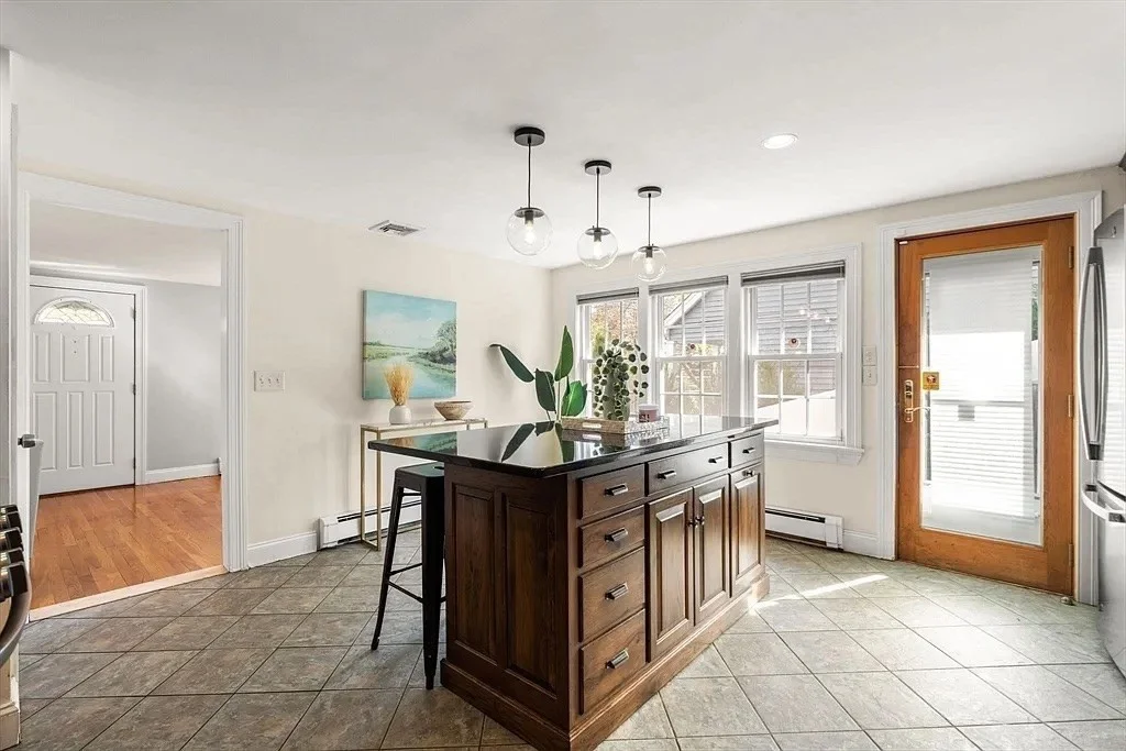 3 bed, 3 bath apartment for rent at 334 Mystic St Rental Unit 334, Arlington — photo 11 of 36