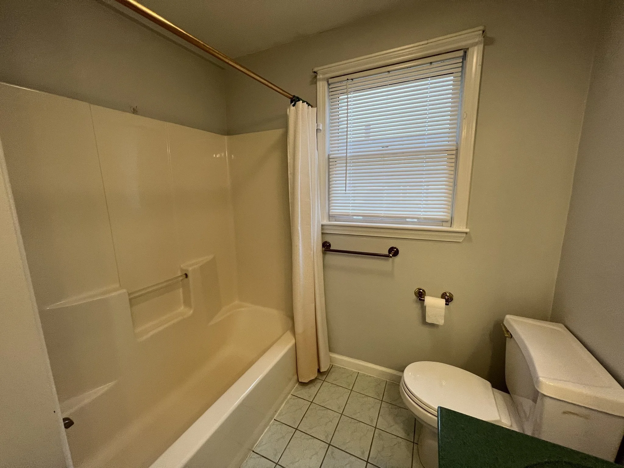 3 bed, 2 bath apartment for rent at 335-337 Linwood Ave Unit 335, Nonantum — photo 19 of 21