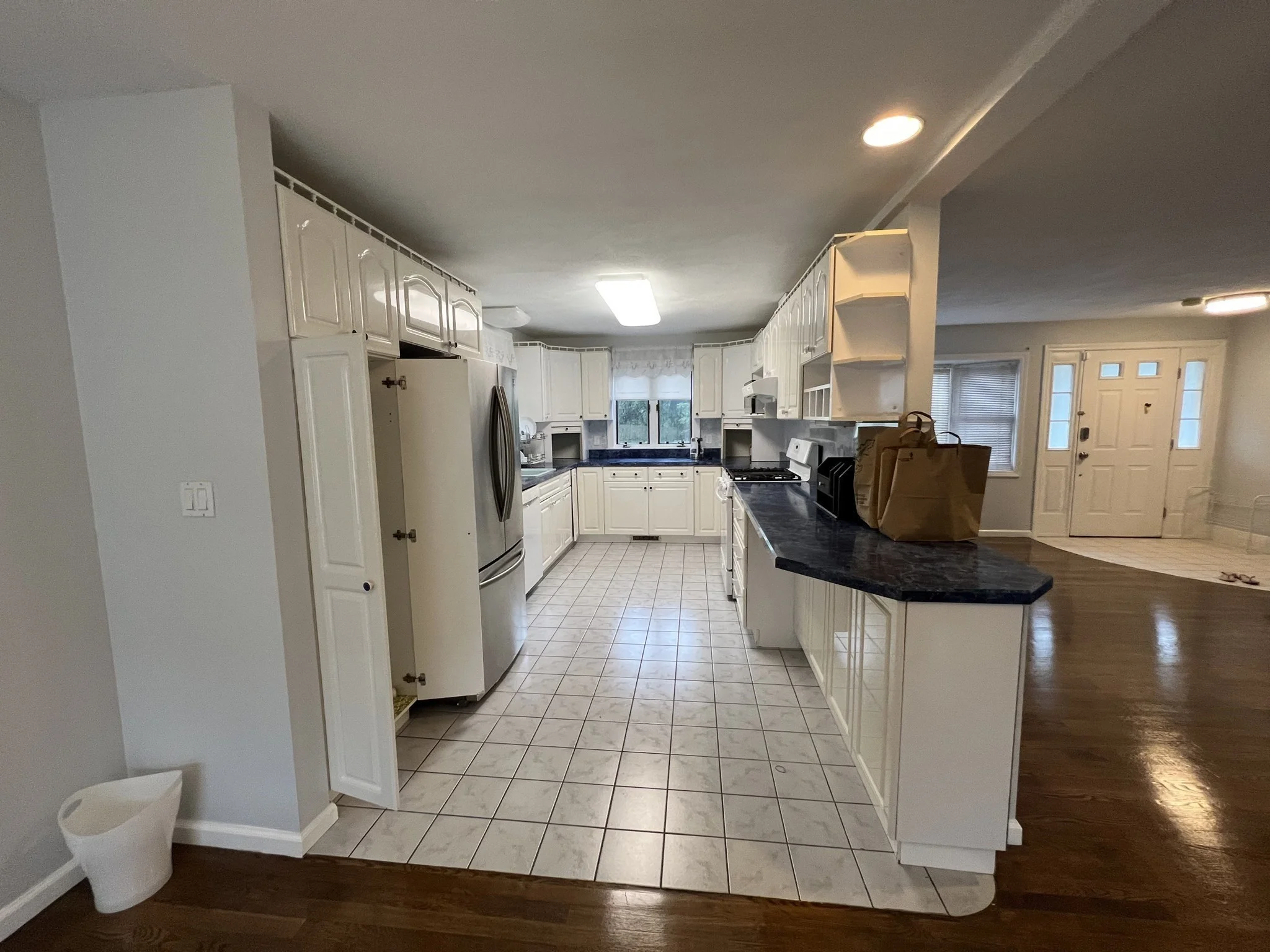 3 bed, 2 bath apartment for rent at 335-337 Linwood Ave Unit 335, Nonantum — photo 4 of 21