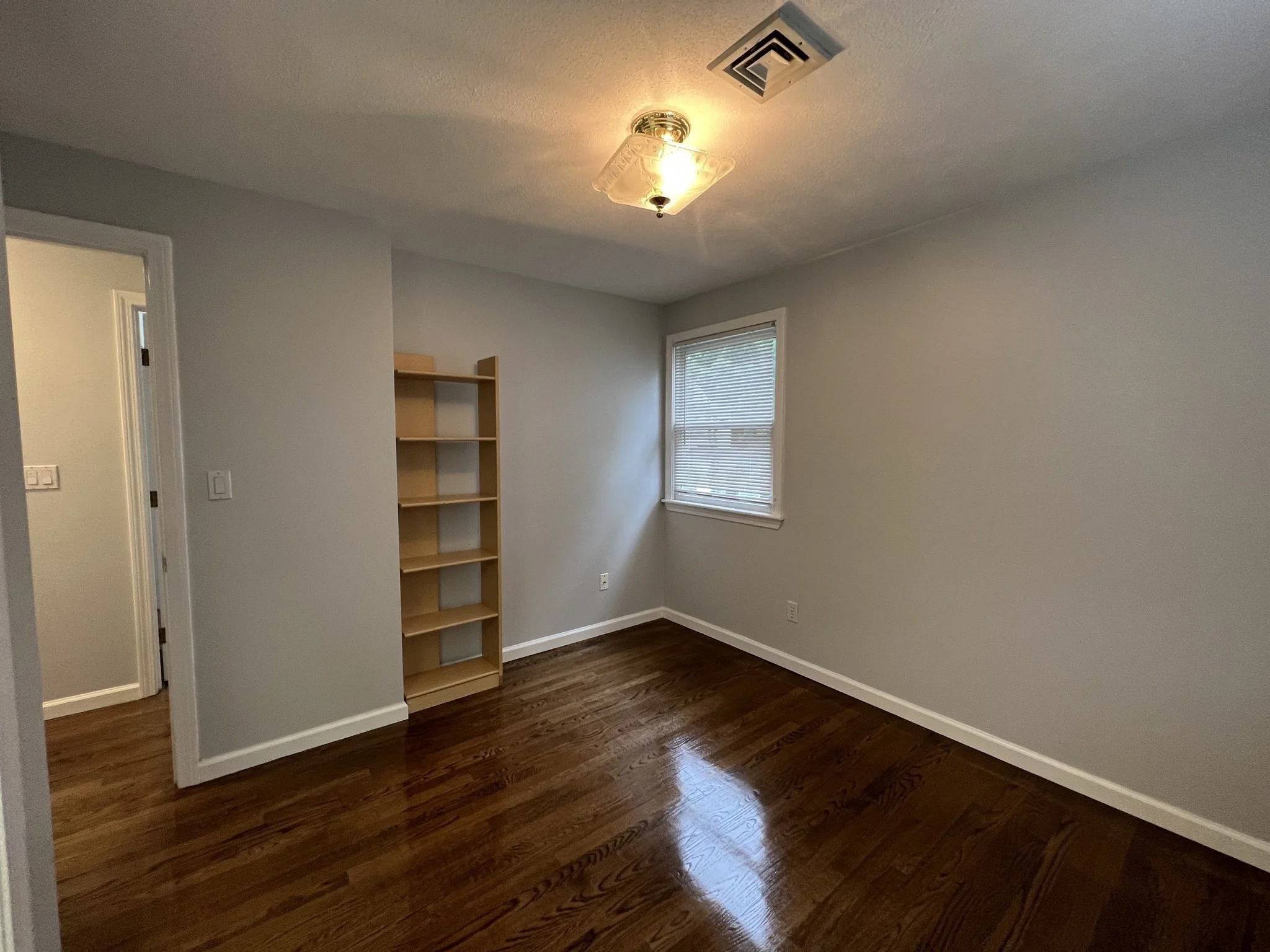 3 bed, 2 bath apartment for rent at 335-337 Linwood Ave Unit 335, Nonantum — photo 12 of 21