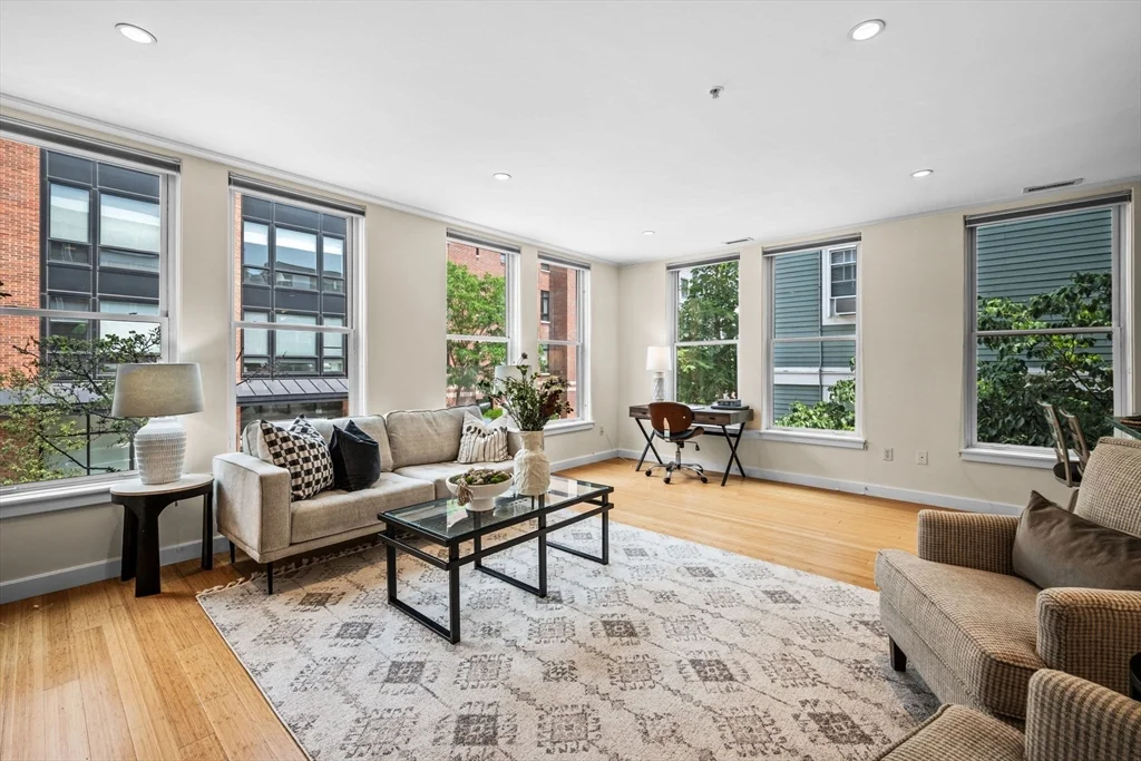 2 bed, 2 bath apartment for rent at 335 West 2nd St Unit 2, South Boston — photo 2 of 8