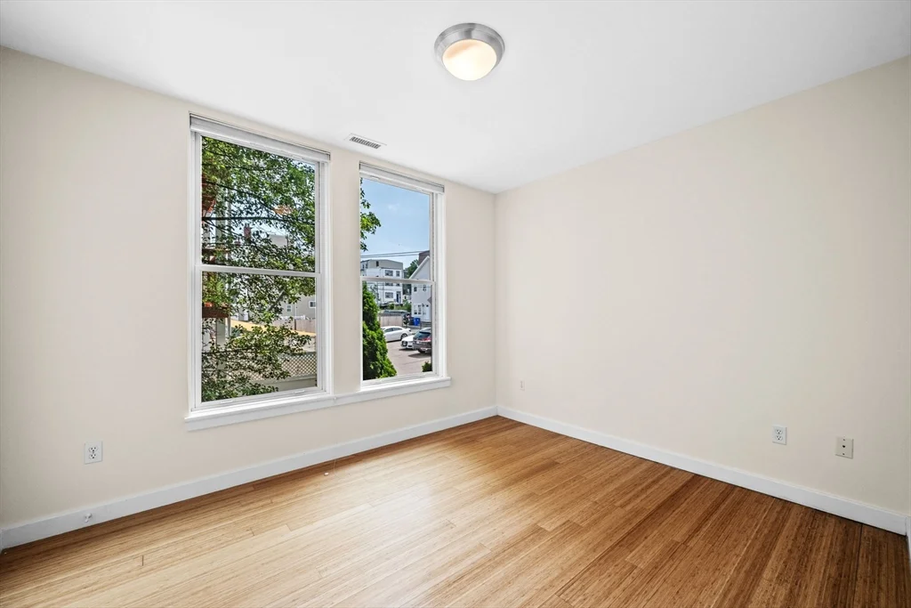 2 bed, 2 bath apartment for rent at 335 West 2nd St Unit 2, South Boston — photo 7 of 8