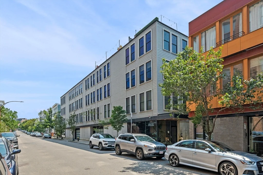2 bed, 2 bath apartment for rent at 335 West 2nd St Unit 2, South Boston — photo 8 of 8