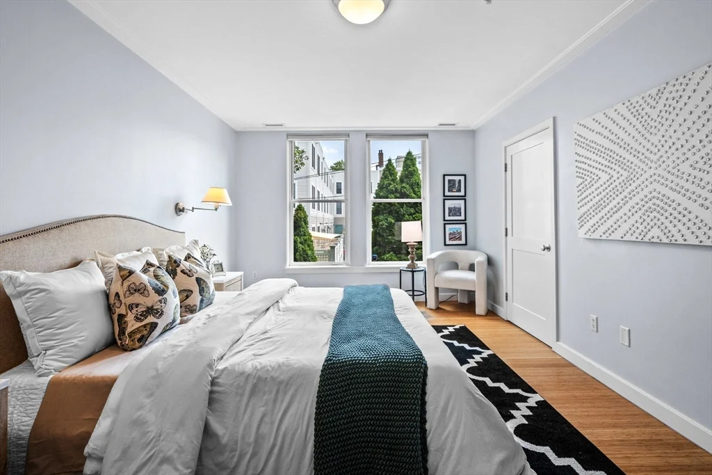 2 bed, 2 bath apartment for rent at 335 West 2nd St Unit 2, South Boston — photo 5 of 8