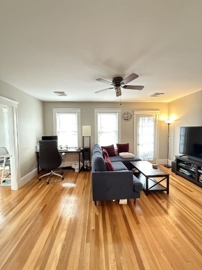 2 bed, 1 bath apartment for rent at 335 Arlington St Unit 2, Watertown — photo 10 of 12