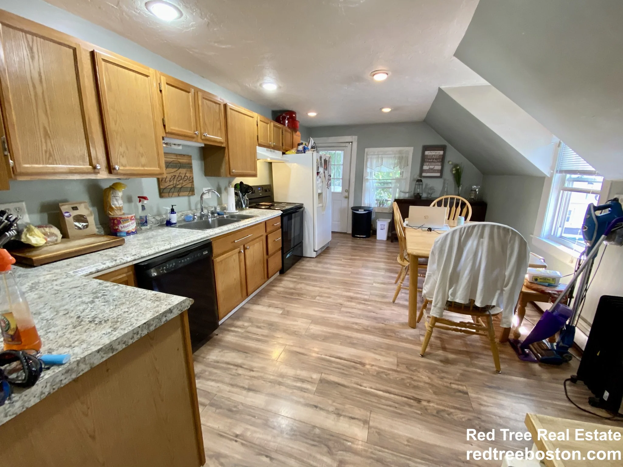 2 bed, 1 bath apartment for rent at 335 Baker St Unit 2, West Roxbury — photo 7 of 24