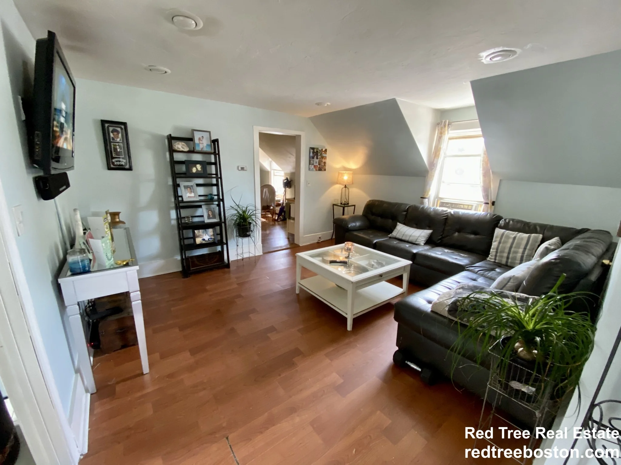 2 bed, 1 bath apartment for rent at 335 Baker St Unit 2, West Roxbury — photo 4 of 24