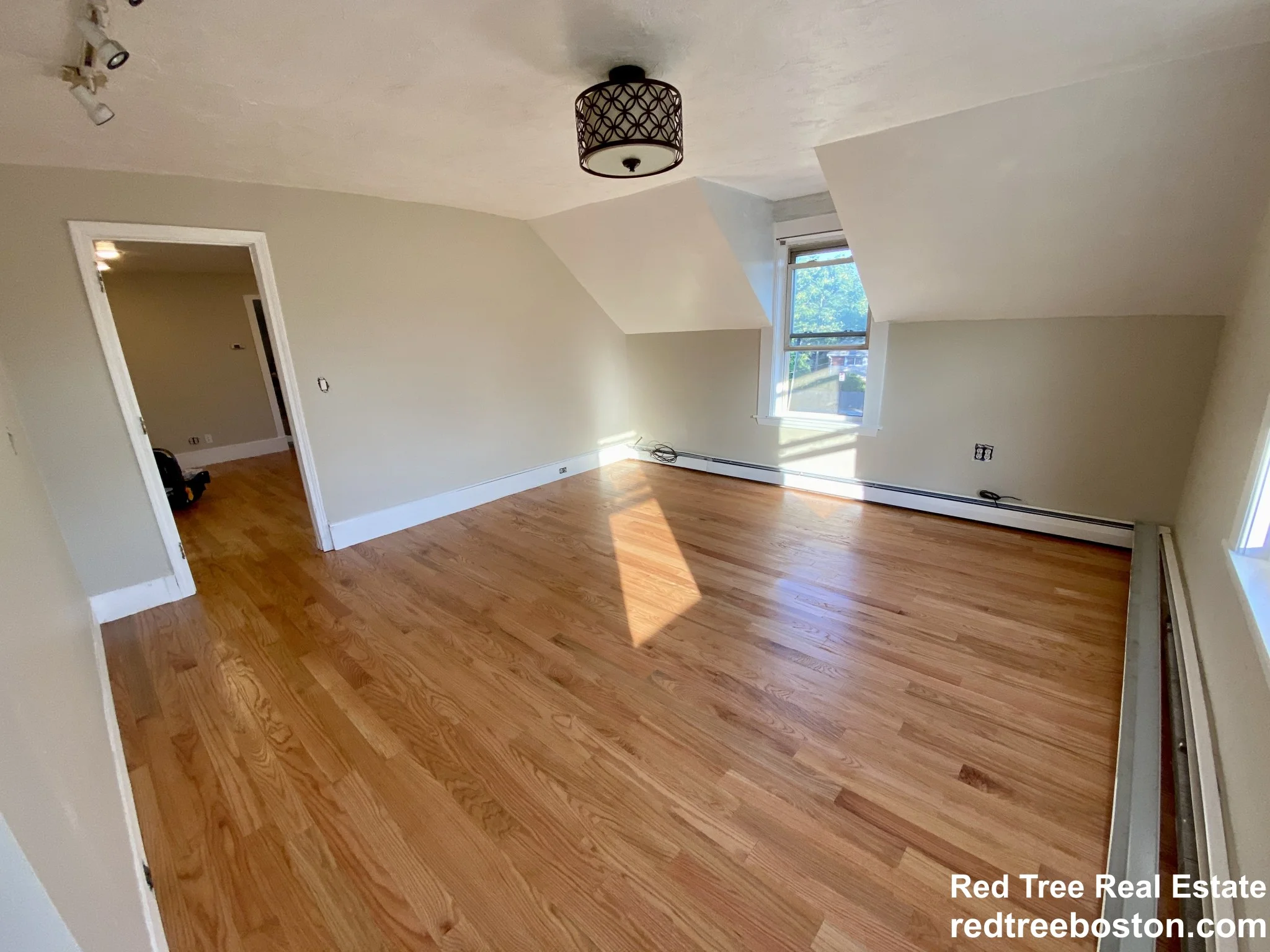 2 bed, 1 bath apartment for rent at 335 Baker St Unit 2, West Roxbury — photo 11 of 24