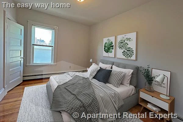 4 bed, 2 bath apartment for rent at 335 Beacon St Unit 3, Porter Square — photo 3 of 12