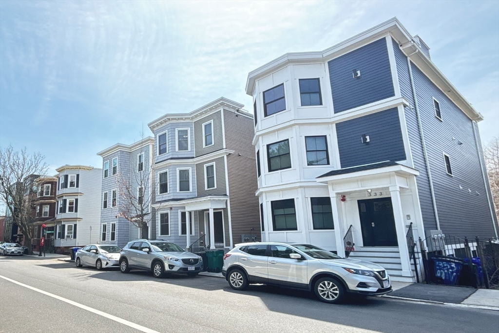 2 bed, 2 bath apartment for rent at 335 Maverick St Unit 1, East Boston — photo 22 of 23