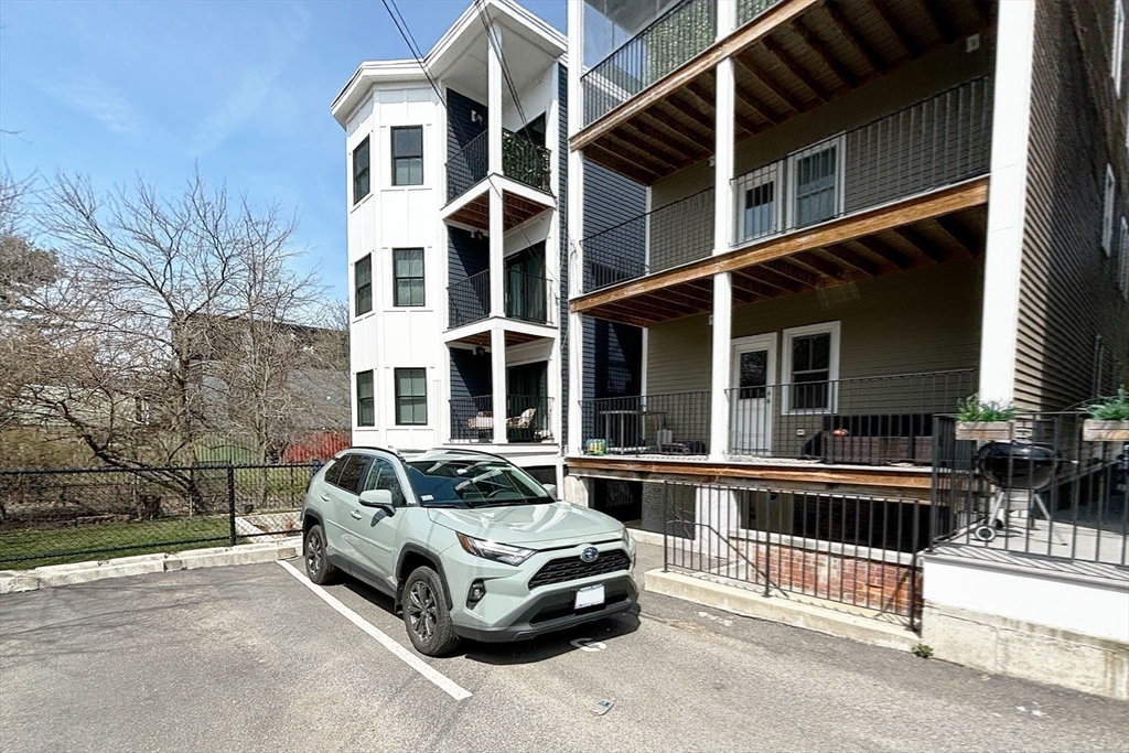 2 bed, 2 bath apartment for rent at 335 Maverick St Unit 1, East Boston — photo 21 of 23