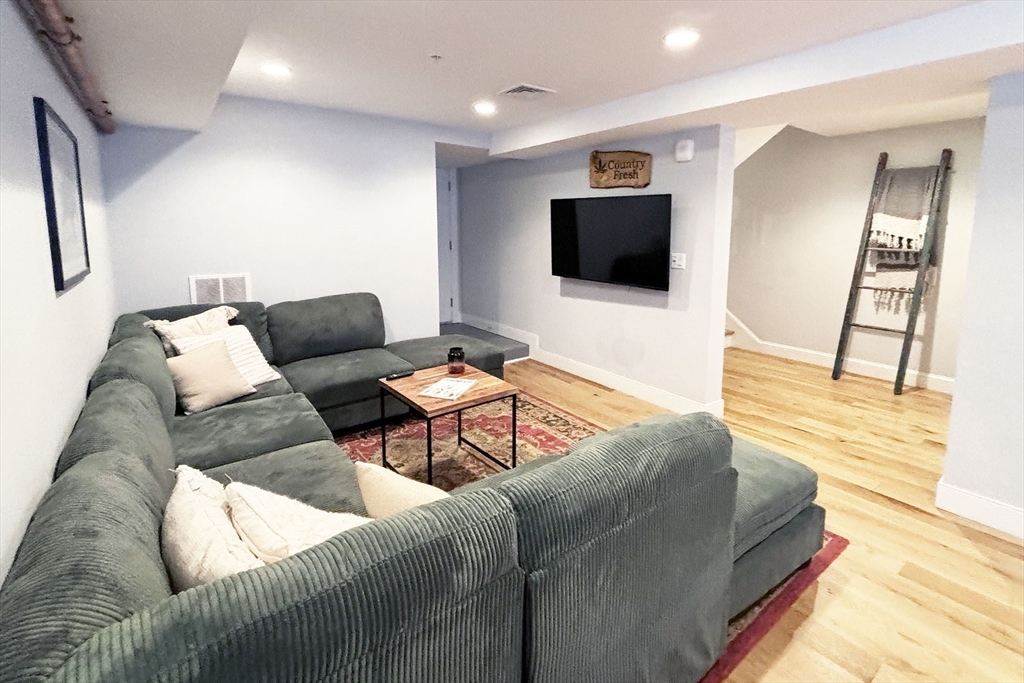 2 bed, 2 bath apartment for rent at 335 Maverick St Unit 1, East Boston — photo 19 of 23
