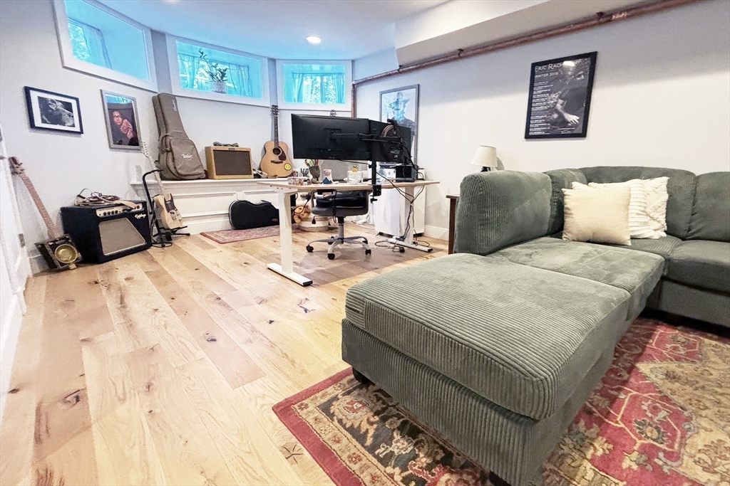 2 bed, 2 bath apartment for rent at 335 Maverick St Unit 1, East Boston — photo 18 of 23