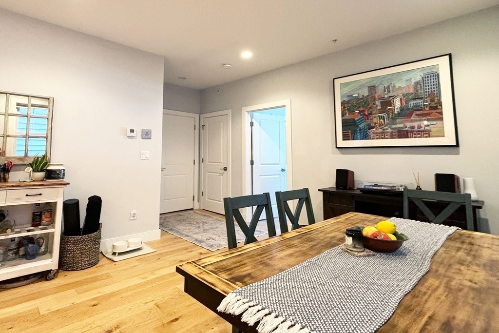 2 bed, 2 bath apartment for rent at 335 Maverick St Unit 1, East Boston — photo 4 of 23