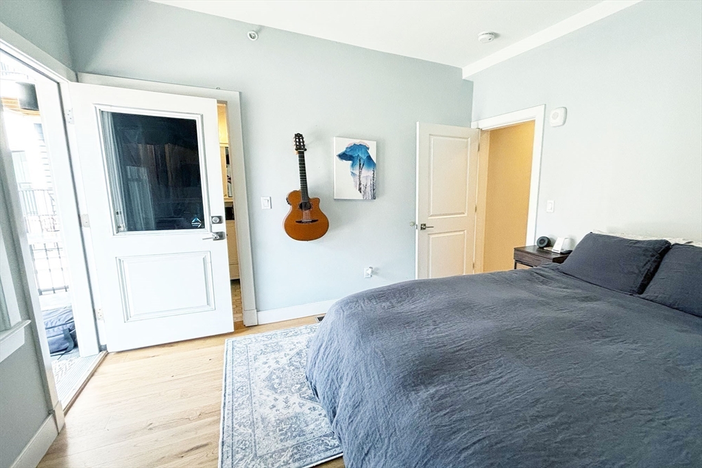 2 bed, 2 bath apartment for rent at 335 Maverick St Unit 1, East Boston — photo 11 of 23