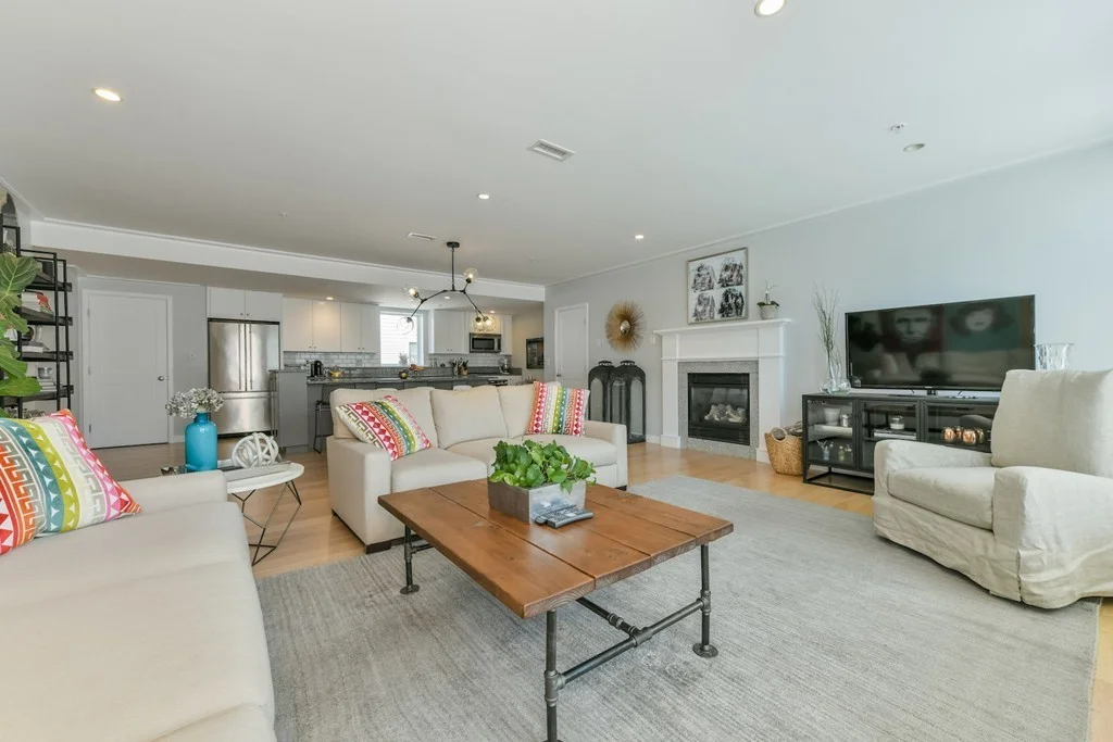 2 bed, 2 bath apartment for rent at 335 West 2nd St Unit 16, South Boston — photo 9 of 17