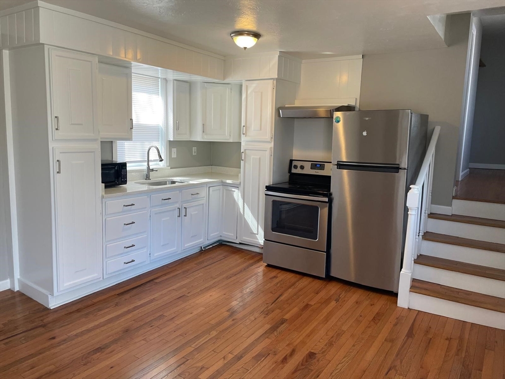 1 bed, 1 bath apartment for rent at 335 Washington St Unit 4, Abington — photo 1 of 15