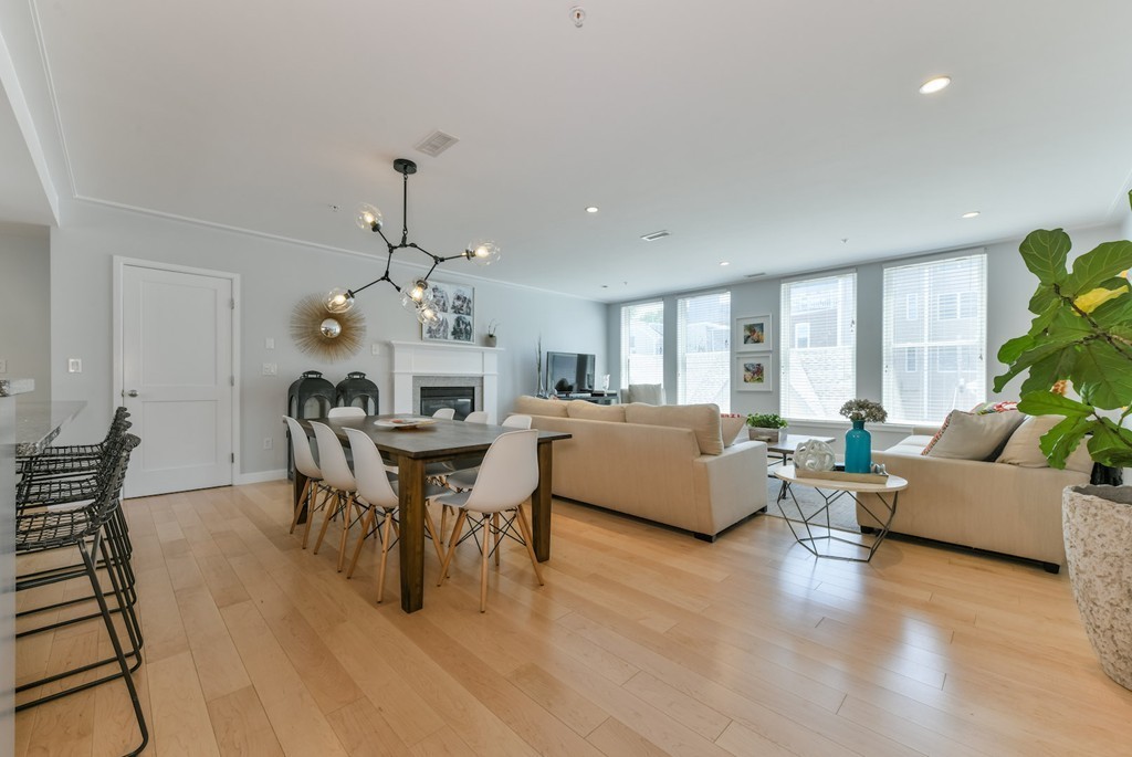 2 bed, 2 bath apartment for rent at 335 West 2nd St Unit 16, South Boston — photo 7 of 17