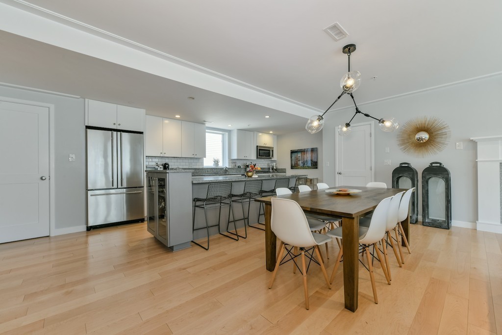2 bed, 2 bath apartment for rent at 335 West 2nd St Unit 16, South Boston — photo 5 of 17