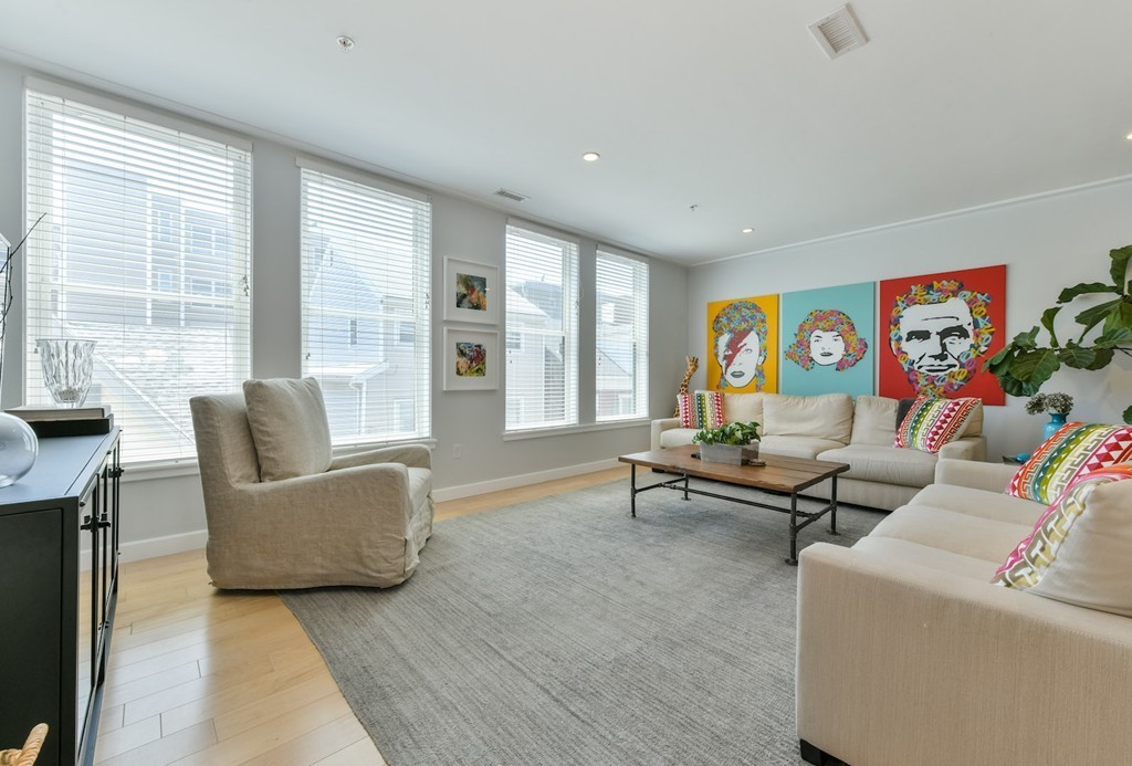 2 bed, 2 bath apartment for rent at 335 West 2nd St Unit 16, South Boston — photo 10 of 17