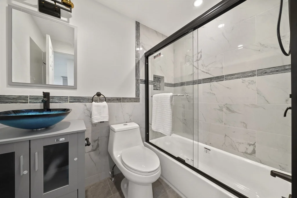 2 bed, 2 bath apartment for rent at 336 Adams Unit 27, Dorchester — photo 11 of 15