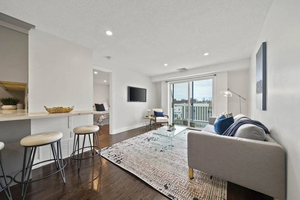 2 bed, 2 bath apartment for rent at 336 Adams Unit 27, Dorchester — photo 3 of 15