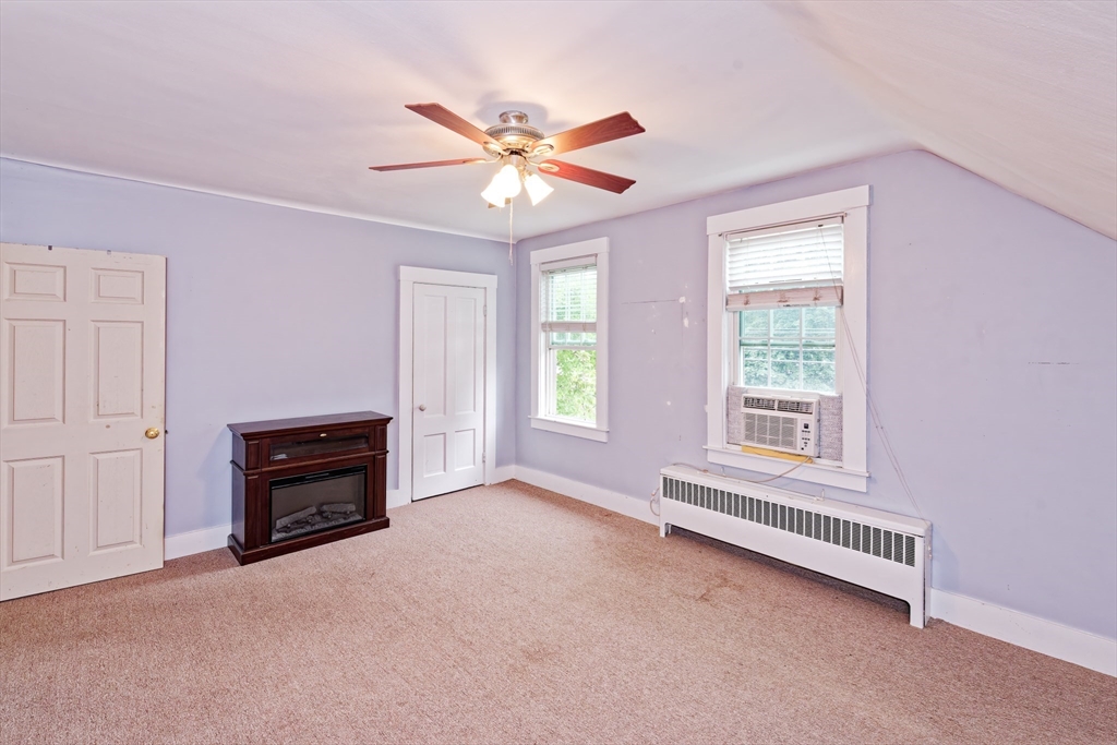 1 bed, 1 bath apartment for rent at 336 Bishop St Unit 2, Framingham — photo 2 of 18