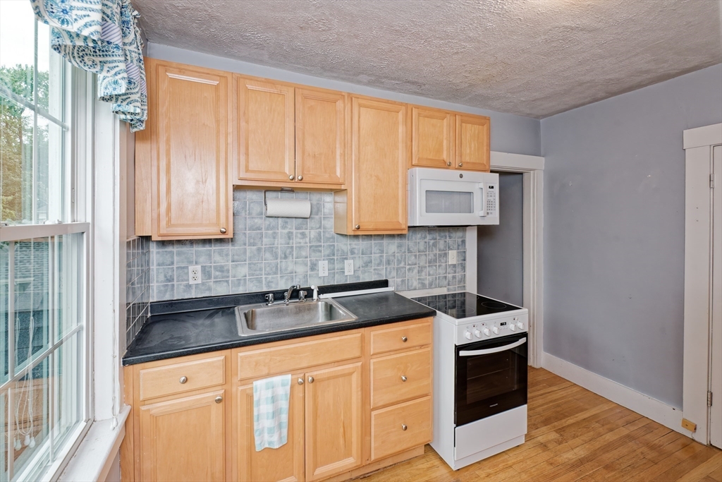 1 bed, 1 bath apartment for rent at 336 Bishop St Unit 2, Framingham — photo 8 of 18