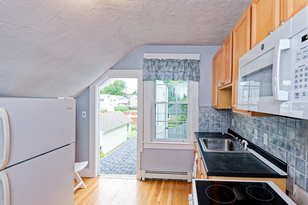 1 bed, 1 bath apartment for rent at 336 Bishop St Unit 2, Framingham — photo 6 of 18