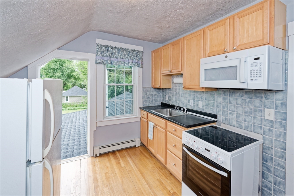 1 bed, 1 bath apartment for rent at 336 Bishop St Unit 2, Framingham — photo 7 of 18