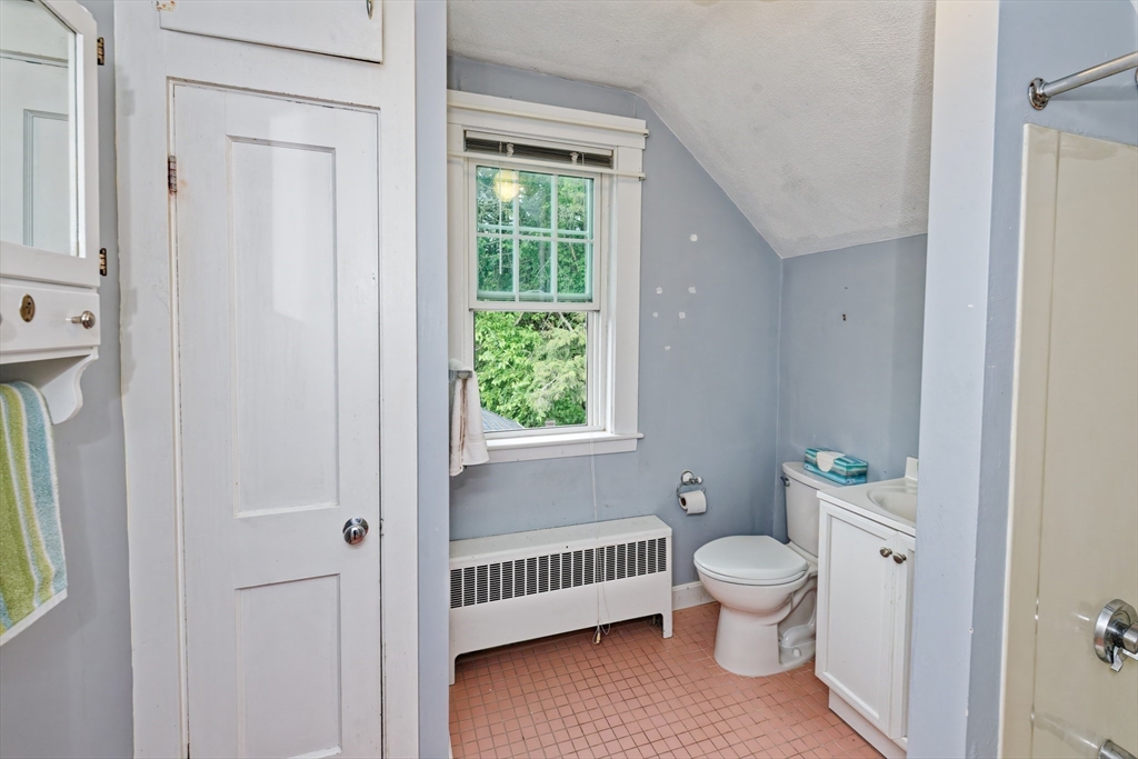 1 bed, 1 bath apartment for rent at 336 Bishop St Unit 2, Framingham — photo 11 of 18