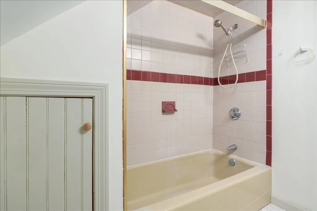 5 bed, 2 bath apartment for rent at 336 Cornell St Unit 2, Roslindale — photo 31 of 41