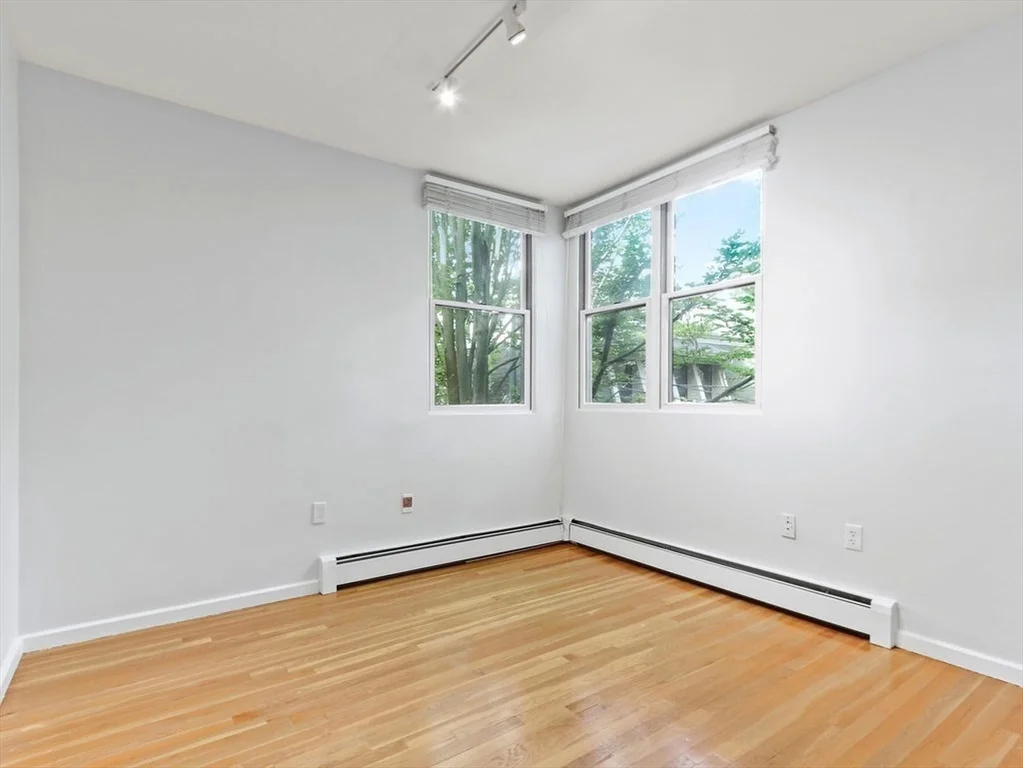 3 bed, 2 bath apartment for rent at 336 Harvard St Unit E, Harvard Square — photo 13 of 41