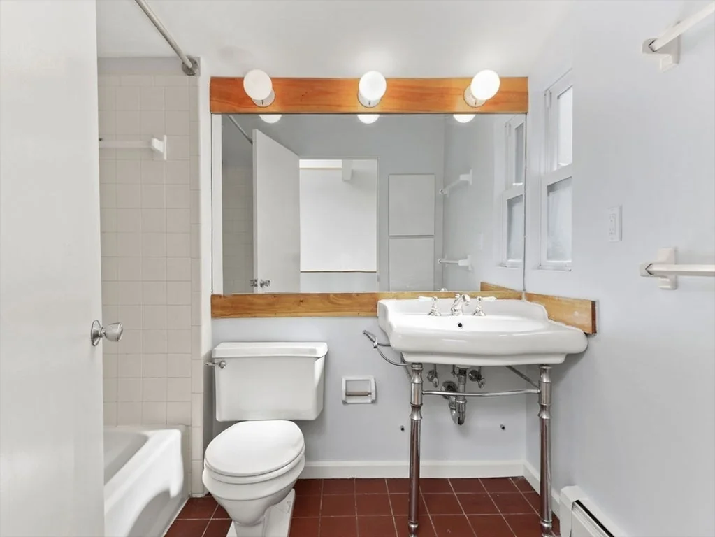 3 bed, 2 bath apartment for rent at 336 Harvard St Unit E, Harvard Square — photo 27 of 41