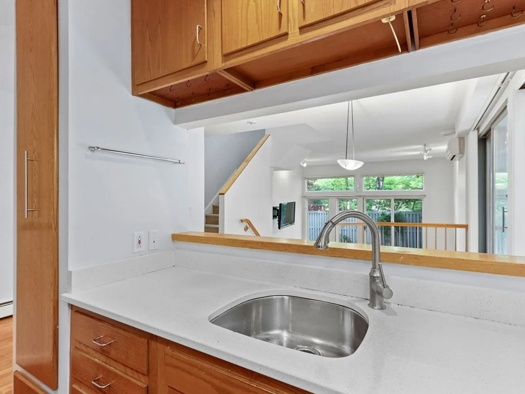 3 bed, 2 bath apartment for rent at 336 Harvard St Unit E, Harvard Square — photo 10 of 41