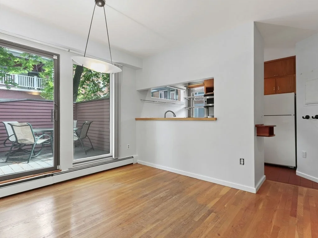 3 bed, 2 bath apartment for rent at 336 Harvard St Unit E, Harvard Square — photo 3 of 41