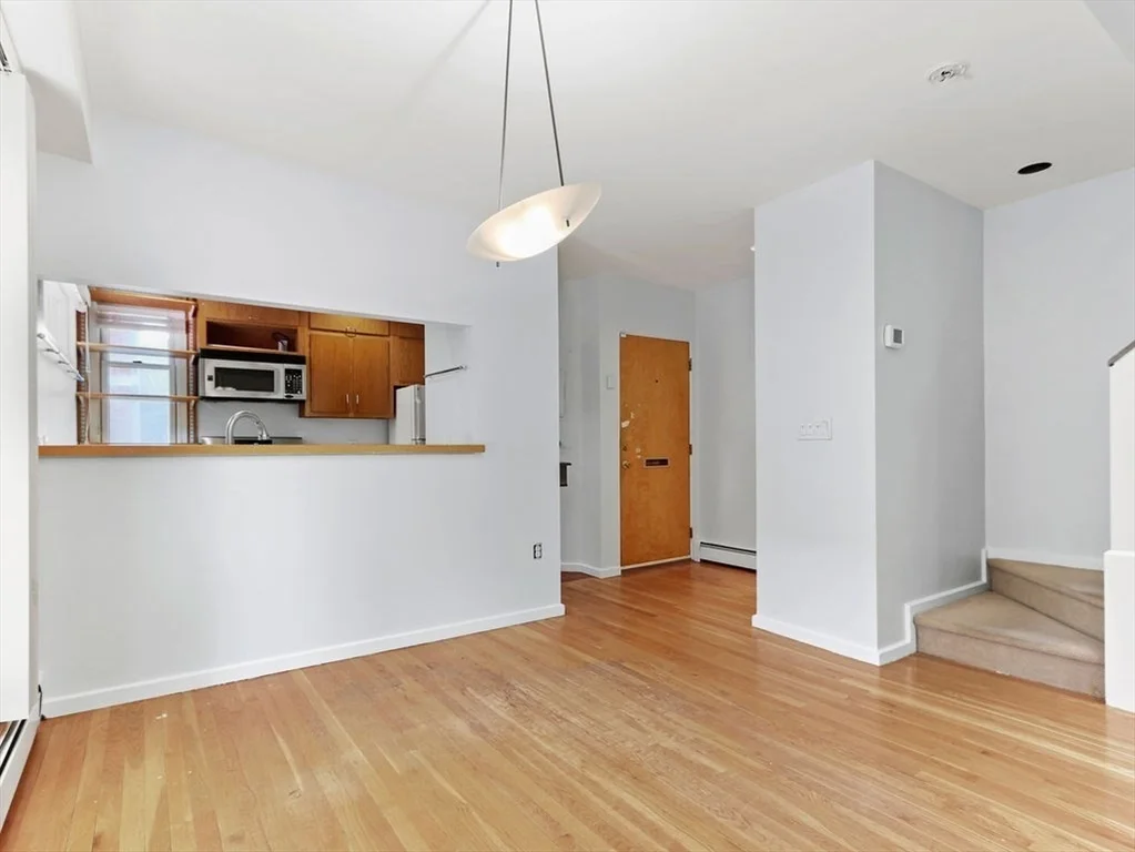 3 bed, 2 bath apartment for rent at 336 Harvard St Unit E, Harvard Square — photo 7 of 41